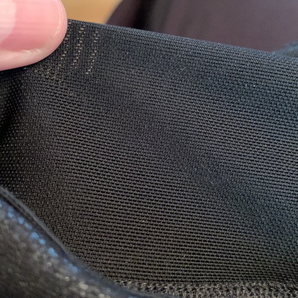 Assets Red Hot Label by Spanx MED faux leather leggings black vegan stretch EUC - Picture 11 of 14